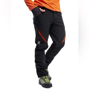 NWT/ RevolutionRace Men's Hiball Pants/SIZE: M (31"-32")